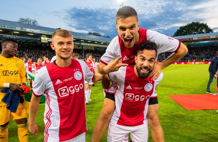 湖人官方宣 湖人官方宣