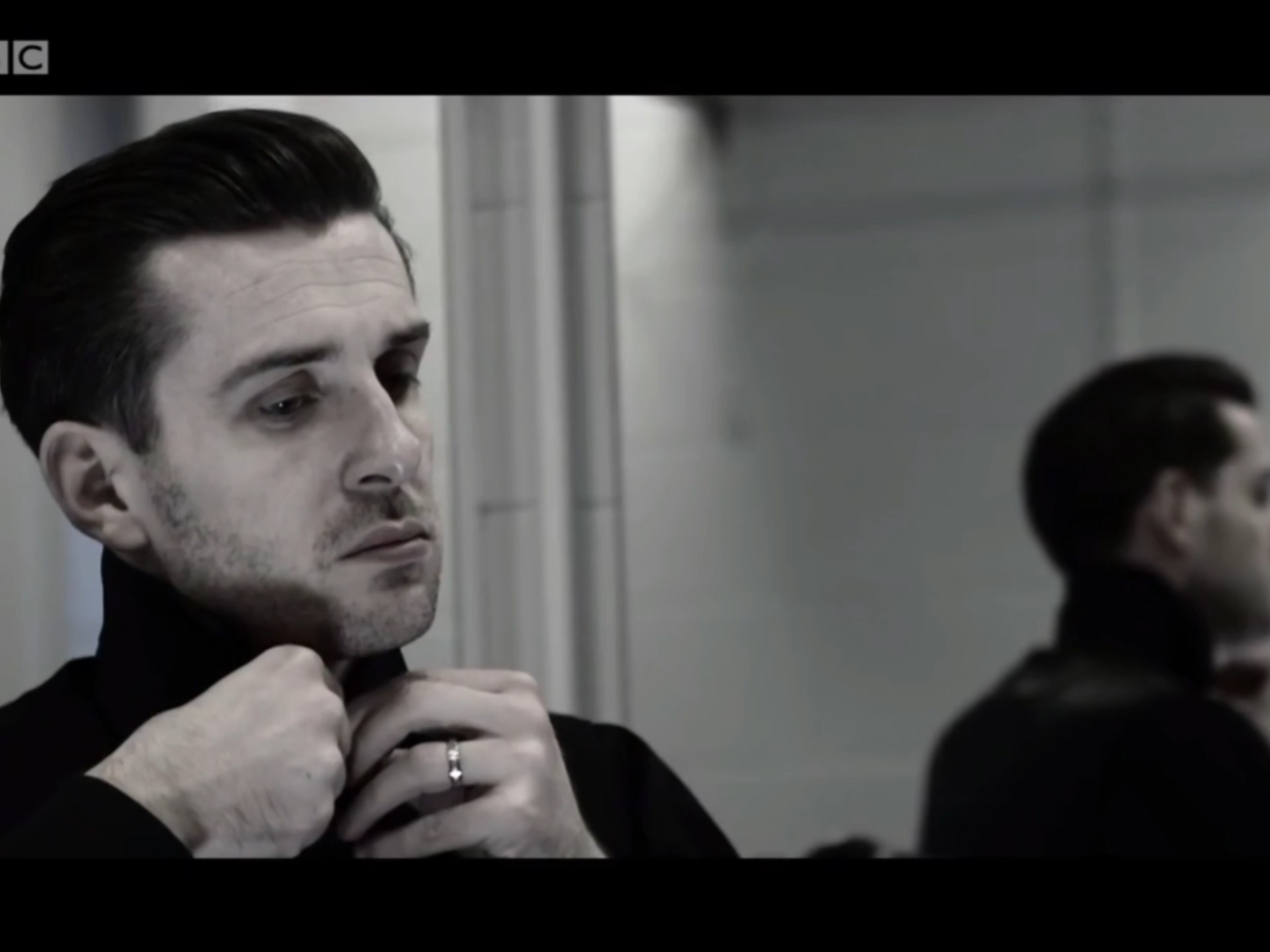 表现虽然积 表现虽然积