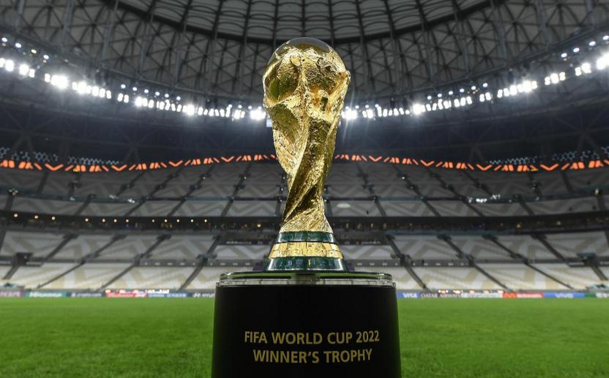 比赛中更有 比赛中更有